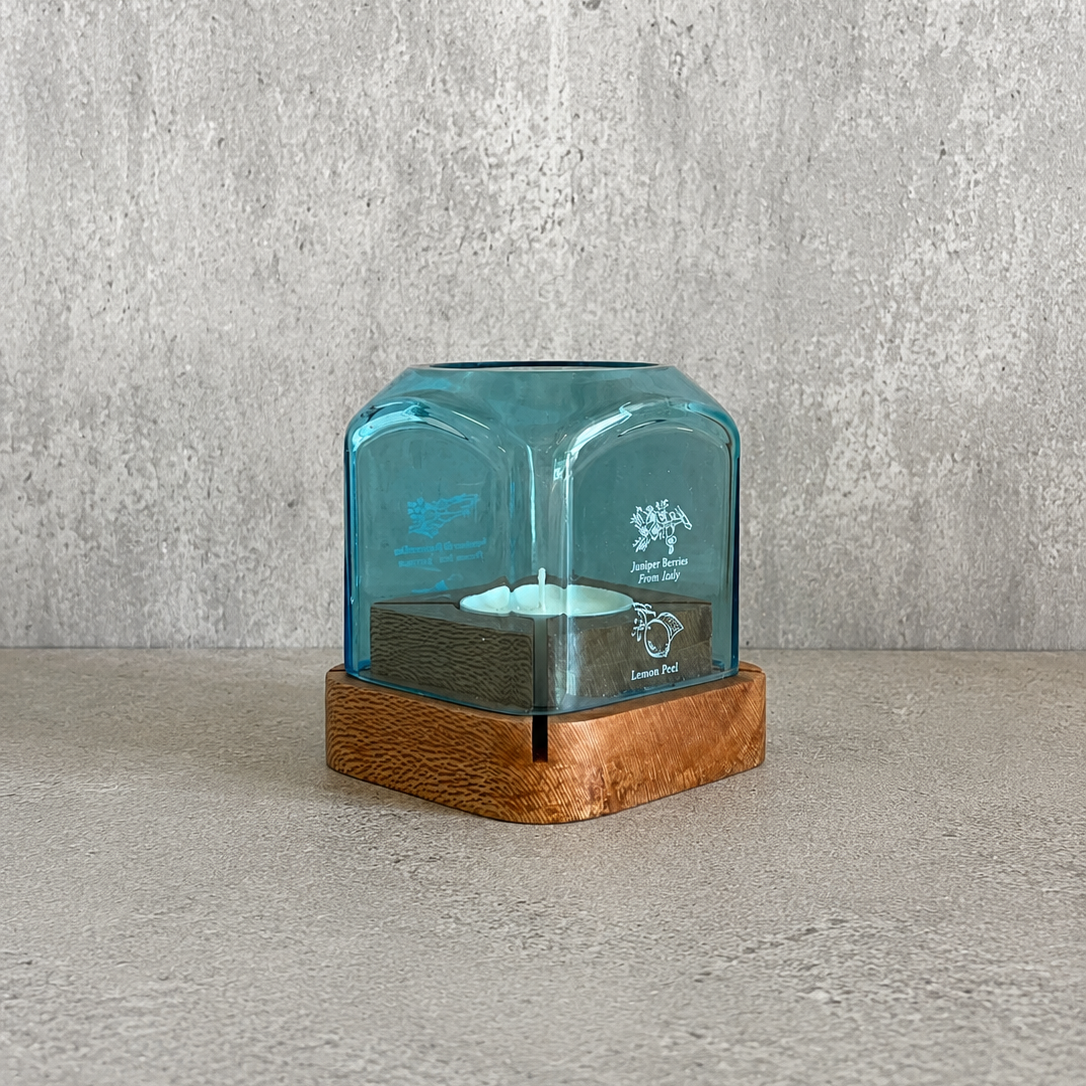 Bombay Sapphire Tealight (short)